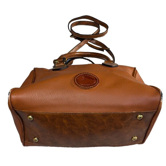 Dooney & Bourke All Leather Weather 3.0 Barrel Satchel 28 in Caramel. - Picture 2 of 7